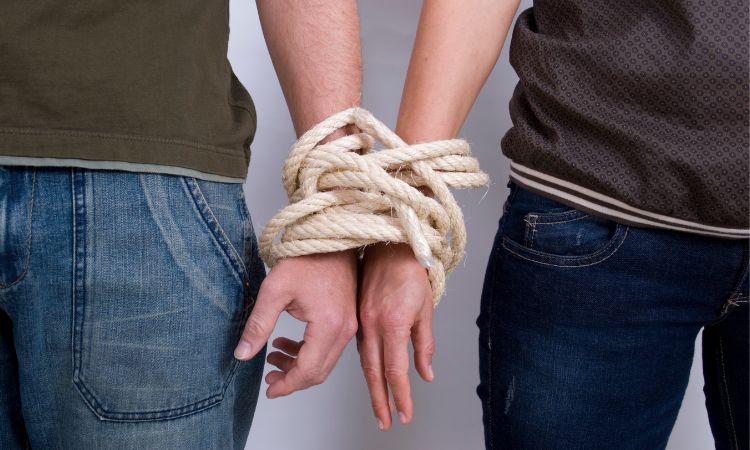 ¿AMOR O APEGO? UNA VARIABLE EN LAS RELACIONES HUMANAS